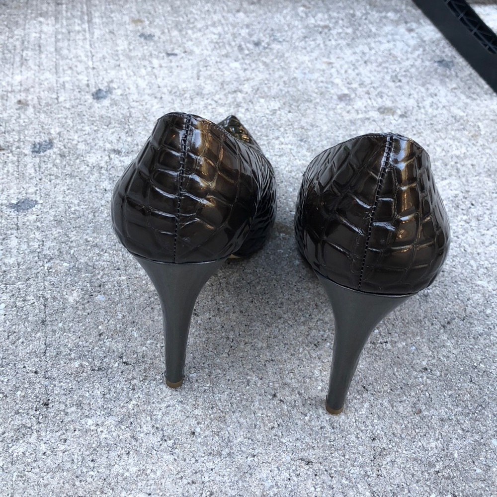 Shoes - Picture 2 of 2